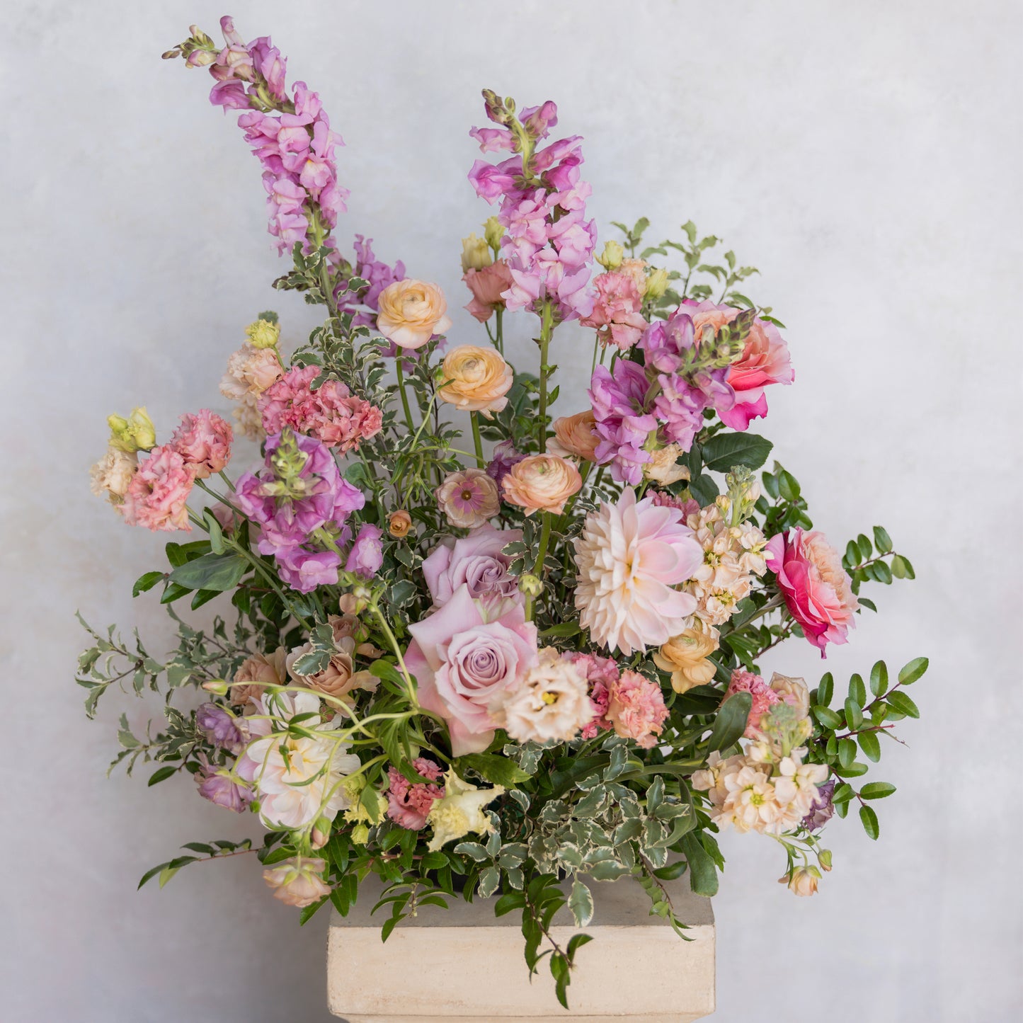 Aisle Florals - Feminine Sunset