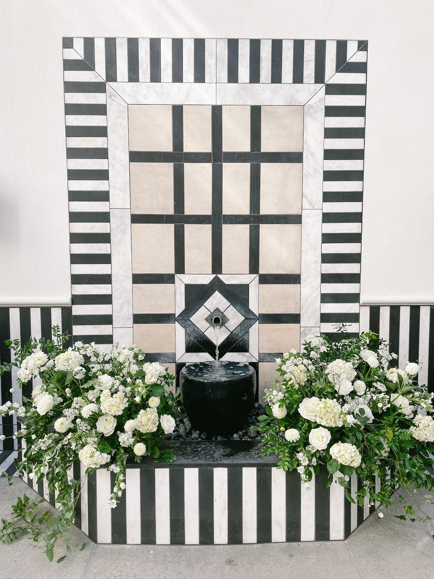 Aisle Floral - Pure Grace