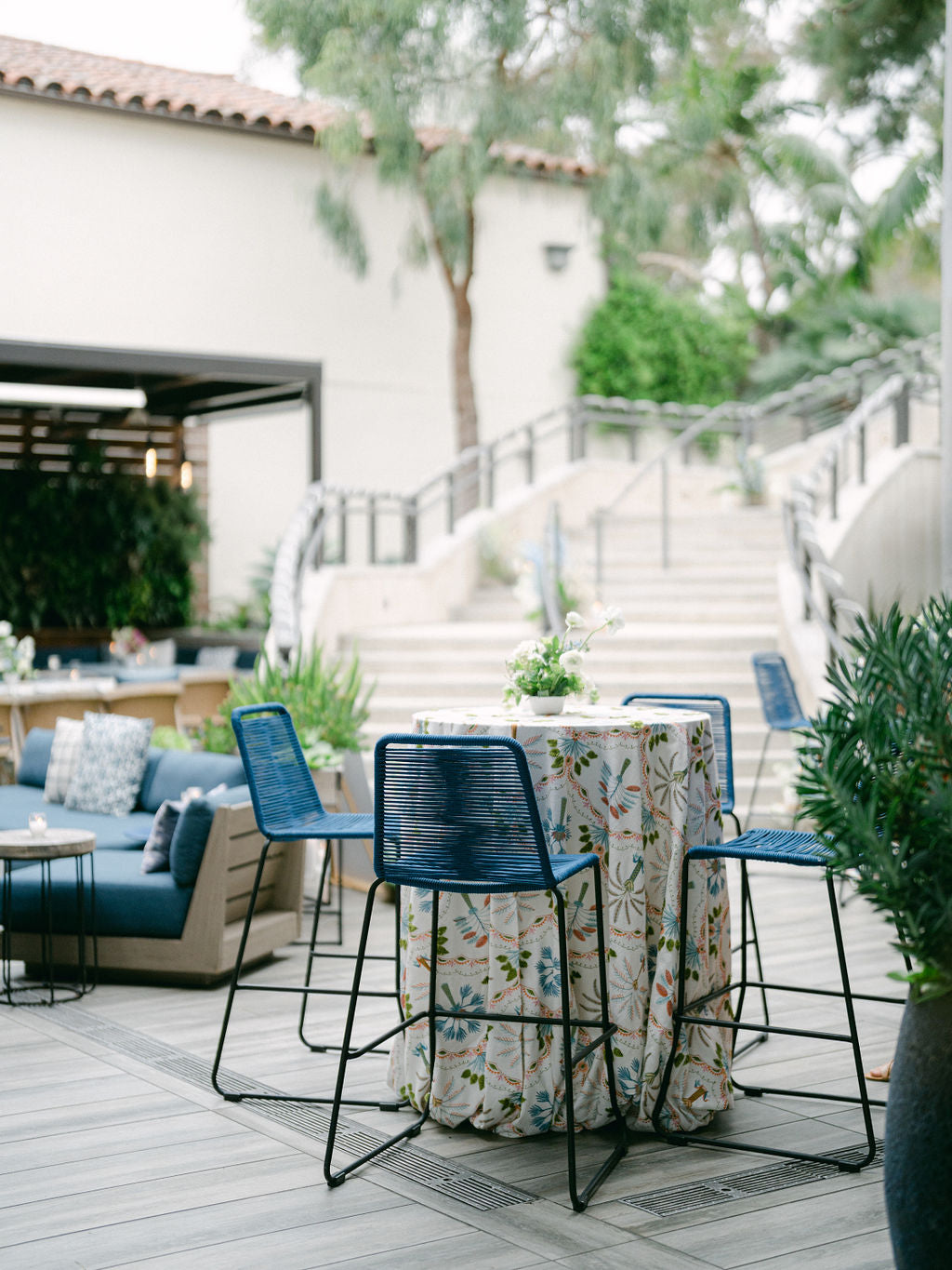 Bistro / Cocktail Florals