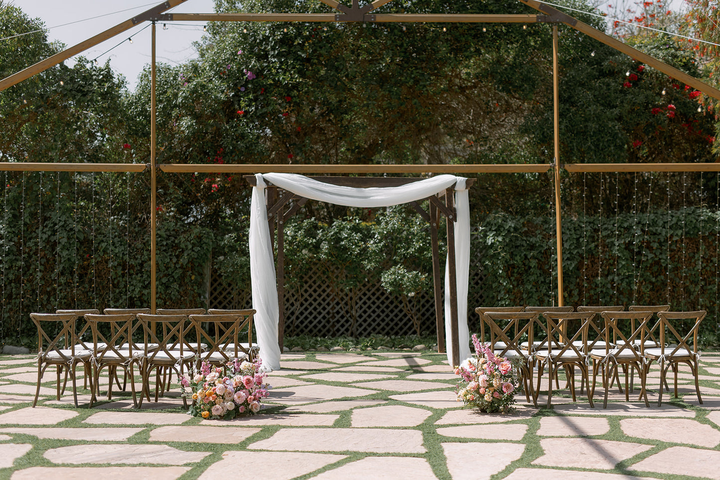Aisle Florals - Feminine Sunset