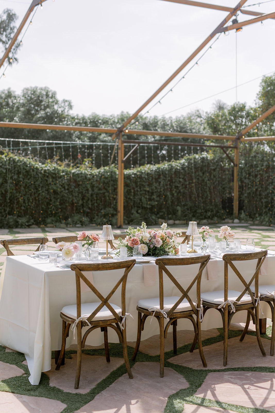 Round Centerpiece - Romantic Garden