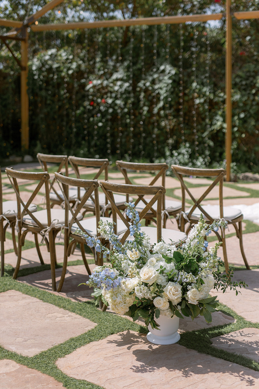 Altar Floral Garden - Something Blue