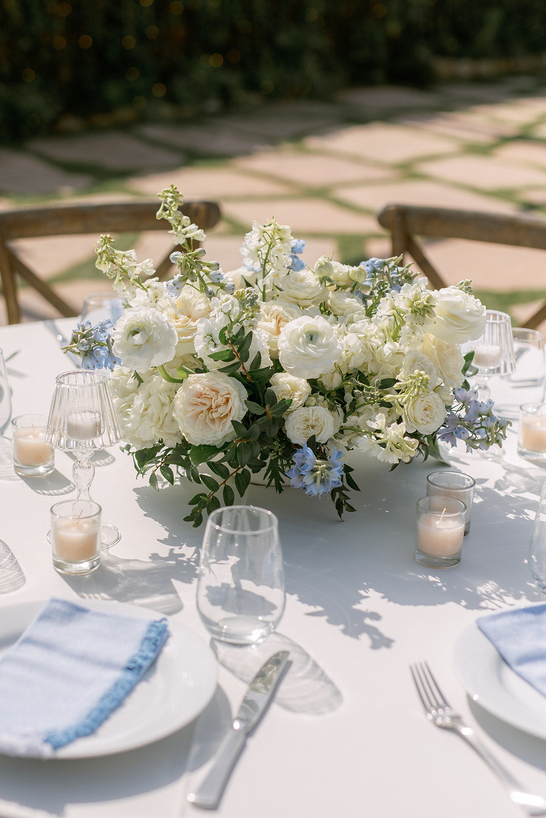 Round Table Centerpiece - Something Blue
